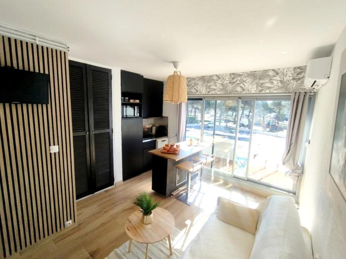 Studio climatisé à 50 m de la plage