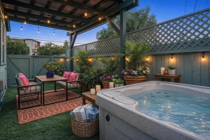 San Diego Oasis with Private Hot Tub Near Zoo, Balboa Park and Beaches