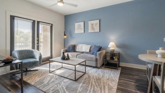 Landing Stunning 1BD in Medical Center