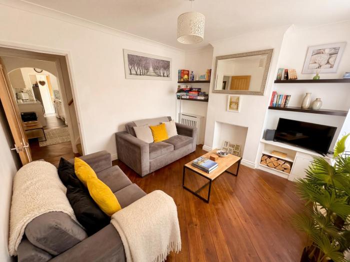 Bright 3 bedroom townhouse near city centre