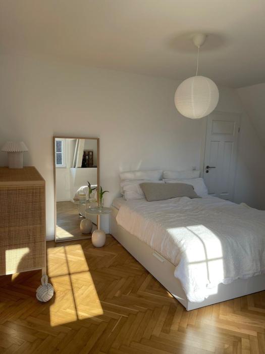 Moderners Zimmer mit eigenem Bad- Ideal für Messegäste nahe Hannover