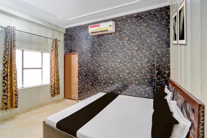 Hotel O Shri Gauri Shankar Dham