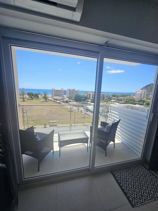 Stunning new beachfront condo 9th floor ocean view