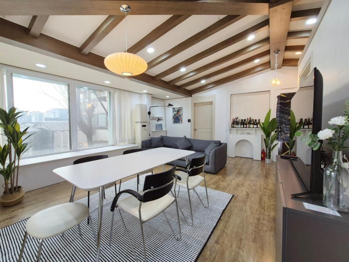 ComA stay Hongdae 3Bedroom Subway5min