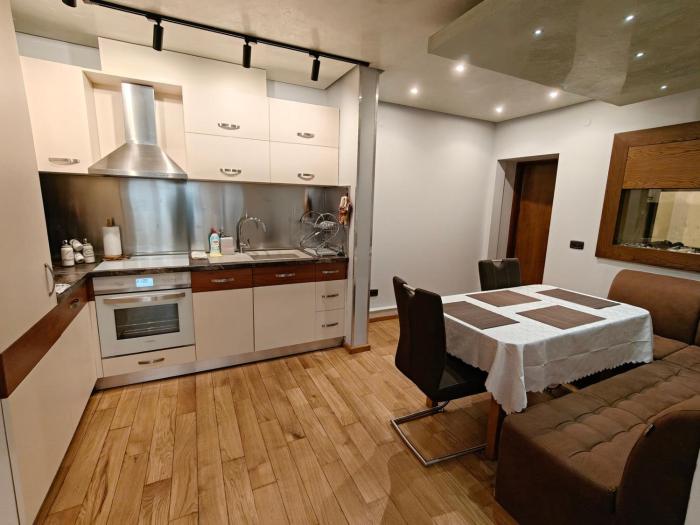 Chan Krum Apt with Sauna & Jacuzzi in City Center