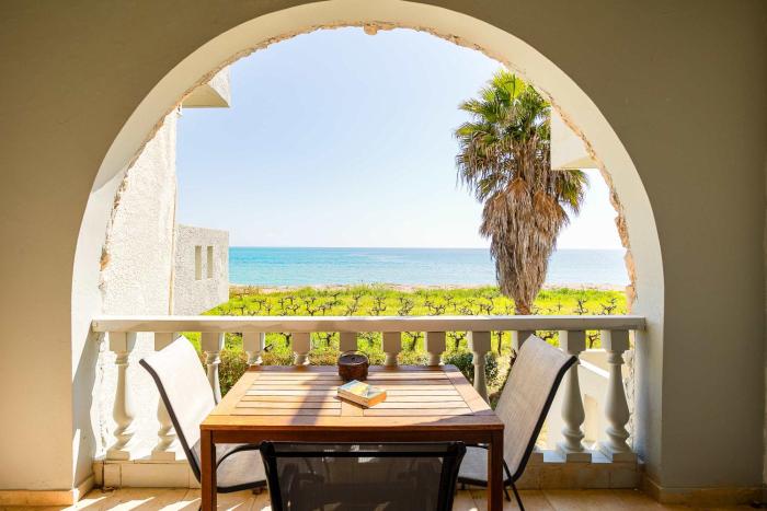 Beachfront Nest Memi Koroni-Seaheaven House A3