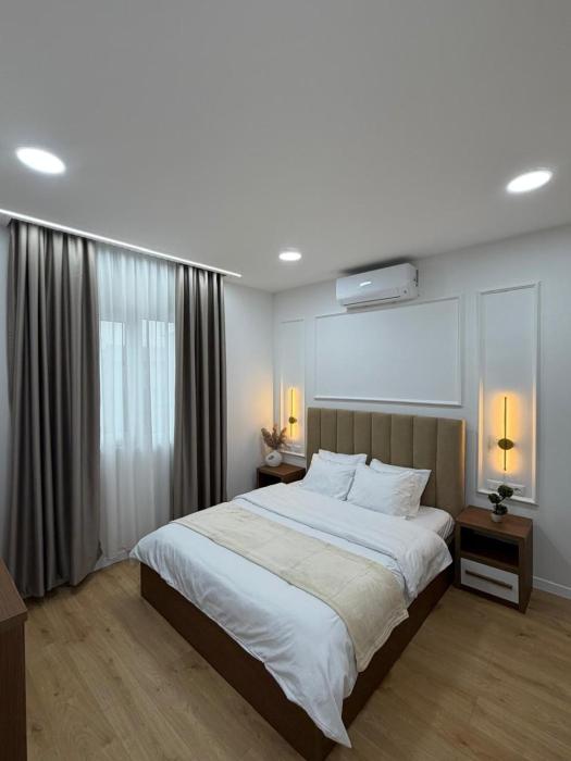 Loris Rooms
