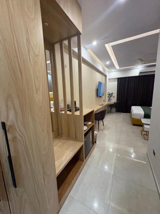 Pratap Living Luxe Studio Stays - Omaxe Hazratganj