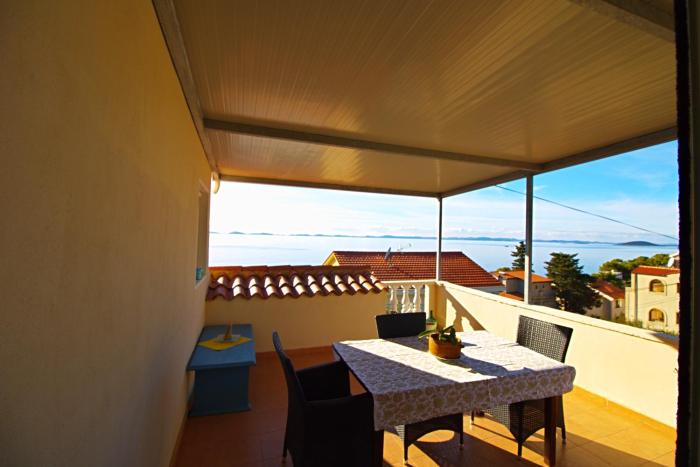 Apartman Podraduč Murter sa pogledom na more