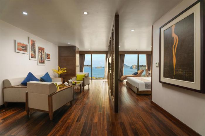 Cat Ba Paradise Hotel - Sky Bar & Massage