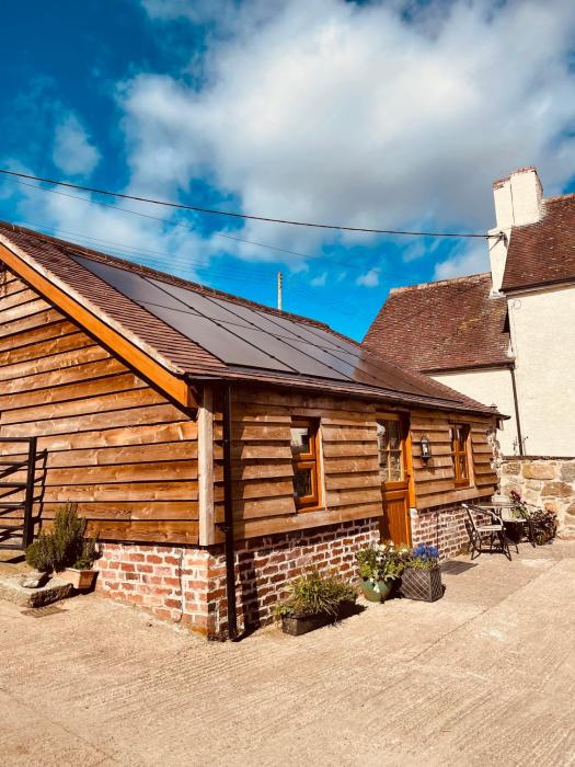Enchmarsh Farm Byre