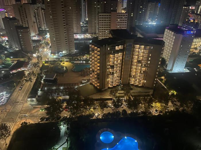 Apartamentos con terraza Torre DOboe by Renthas