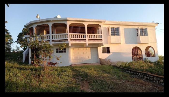 Moorish Mount High Mandeville Retreat