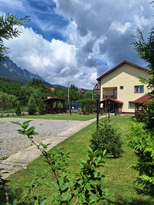 Casa Izvorul Muntelui