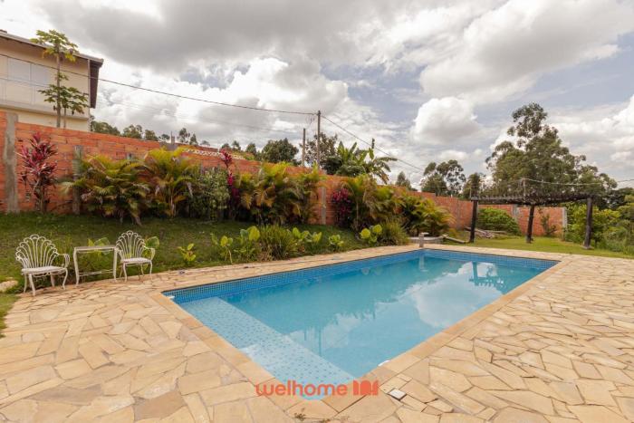 Chácara em Mairinque com Piscina e Lareira