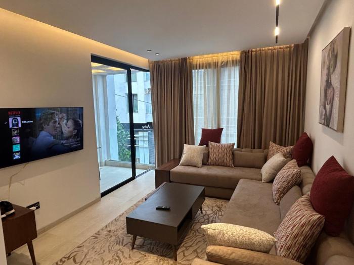 Peaceful, Luxurious, and Elegant Haven Terrace & Parking