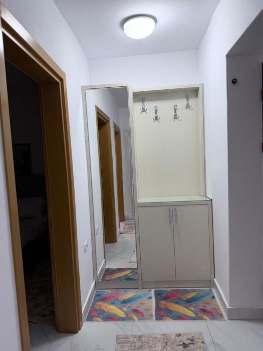 Apartament afer qendres