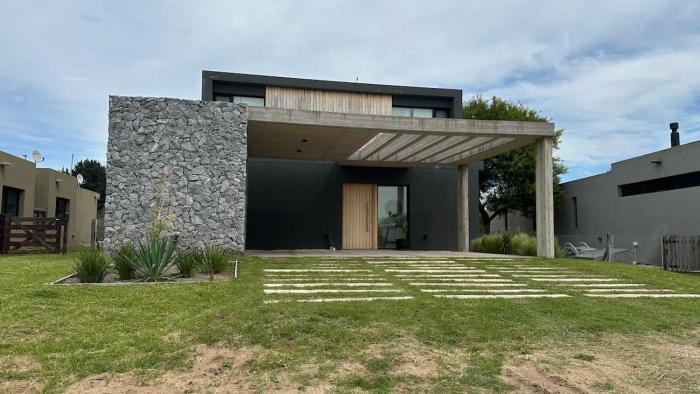 Alquiler de casa vista al bosque para 10 personas