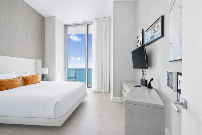 Serenity Oceanfront Retreat