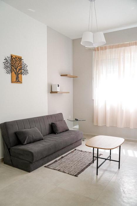 HeKo Collection Modern stay near Marina Zeas