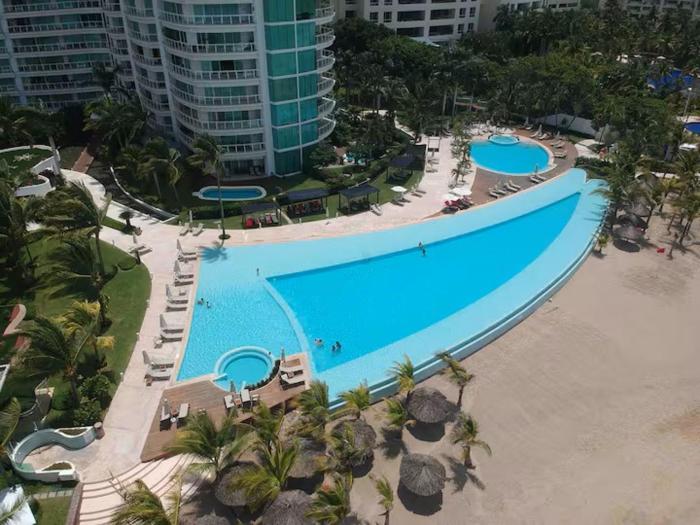 Departamento en Zihuatanejo con acceso en playa