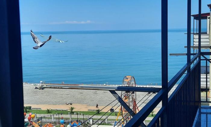 apartment with sea view for rent