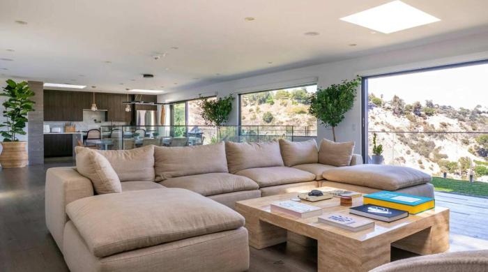 Luxury Oasis with Jacuzzi & Sauna in Hollywood Hills