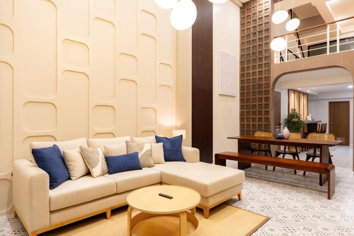 Jetlin Mountain View Home