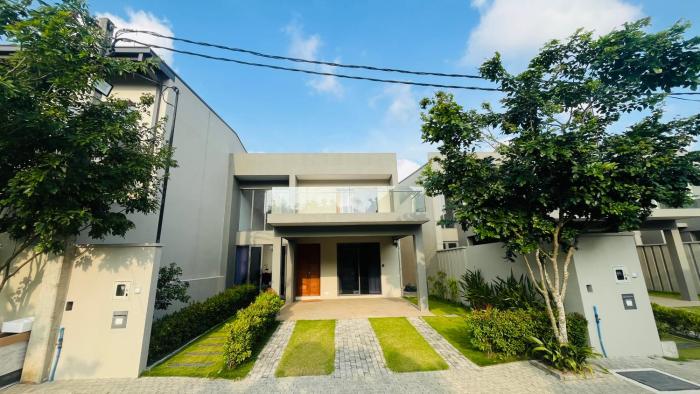 Skyline Serenity Canterbury Golf Villa