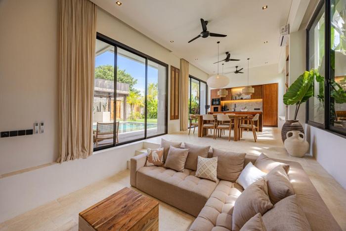 Casa Impian 3BR Private Villa with Large Pool & Spacious Garden