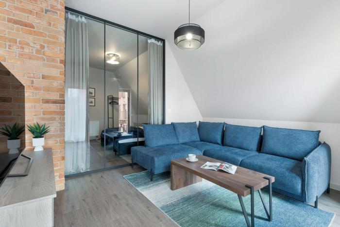 Apartament Chmielna Serce Gdańska Sypialnia & Balkon by Noclegi Renters