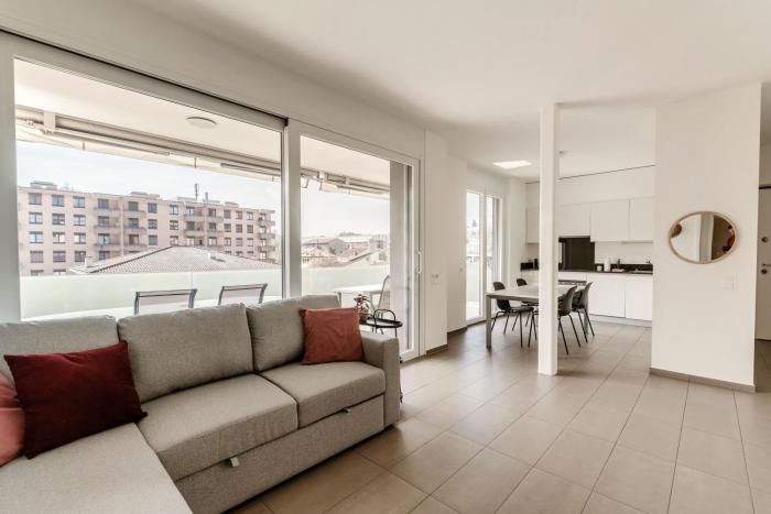 Mola Apartments Lugano by Quokka 360 - Terrace and Parking