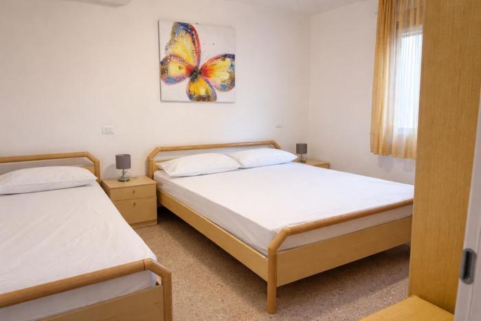 Silent Pineta Retreat with parking