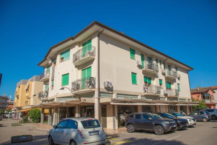 Downtown apartment by the beach