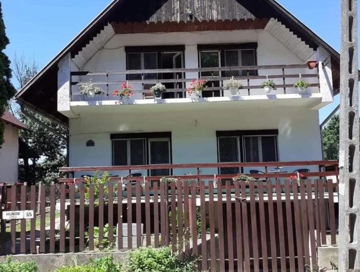 Monostory Vendégház