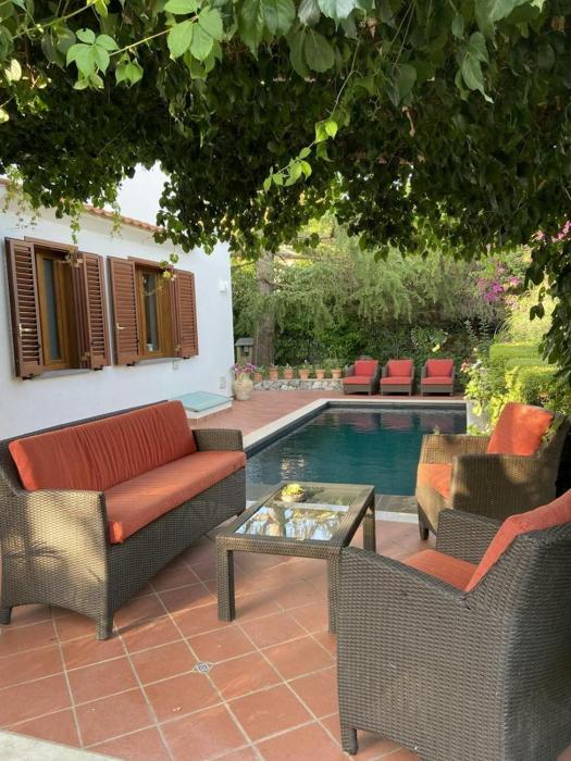 The House of Annie with magnificent garden