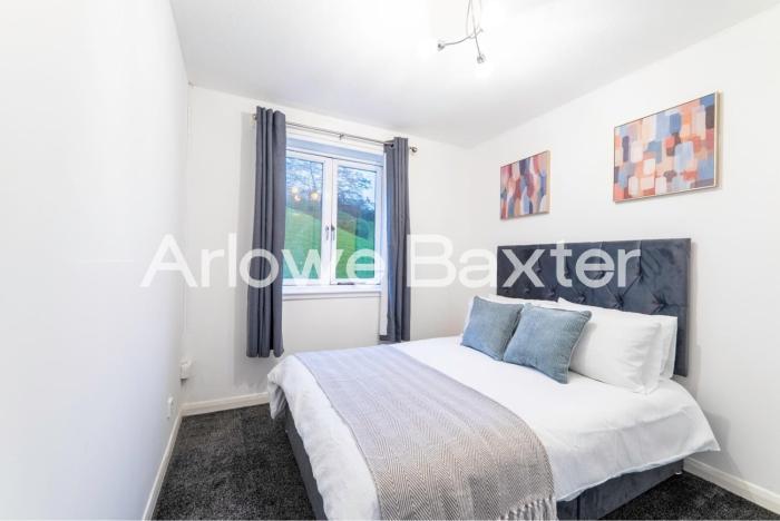 Stylish 2 Bedroom Home in Reading