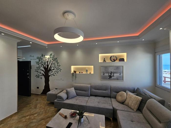 Mira Apartment mit Meerblick in durres