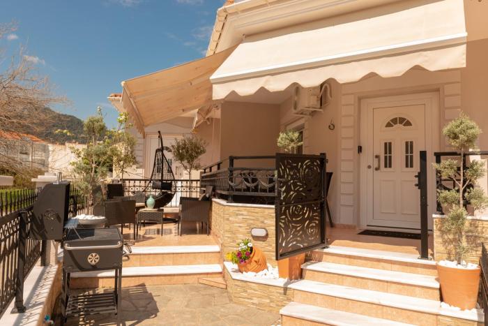 F Tsimas apartment 1