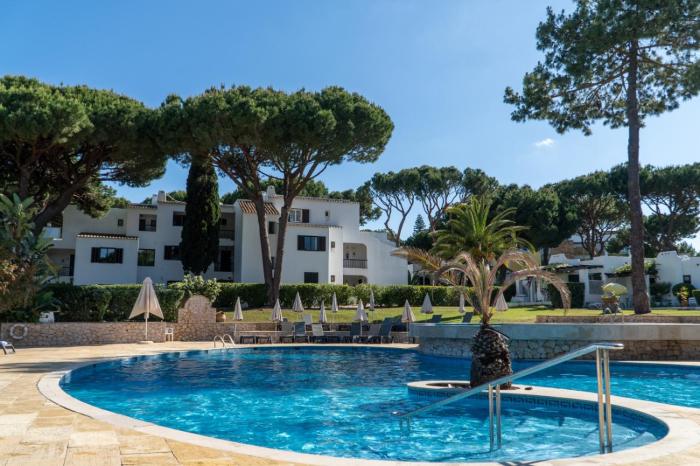 Luxury Pine Tree Apartment - Golf & Tennis Court & Pools