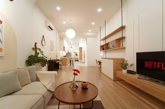 Cozy 79m2 Apartment -Balcony in District 1 - near Ben Thanh