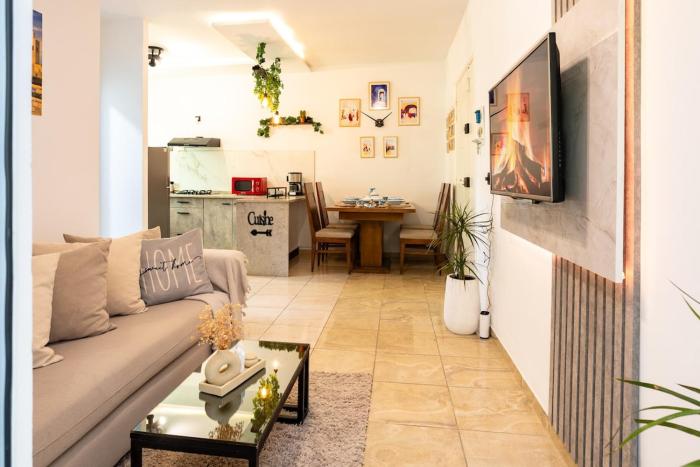 Charming Apartment in the City Center, Balcony, 5G Wi-Fi
