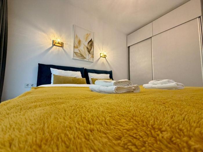 Modern apartment by Managr