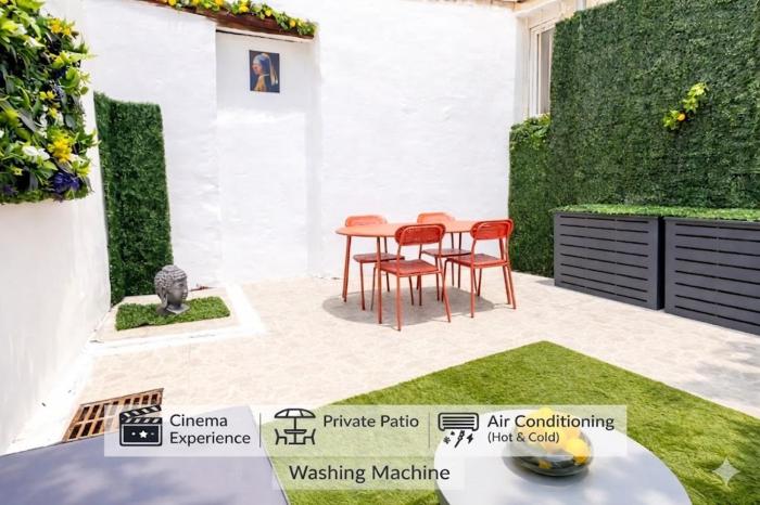 AC - Heritage and Design - The Ferrero Livery