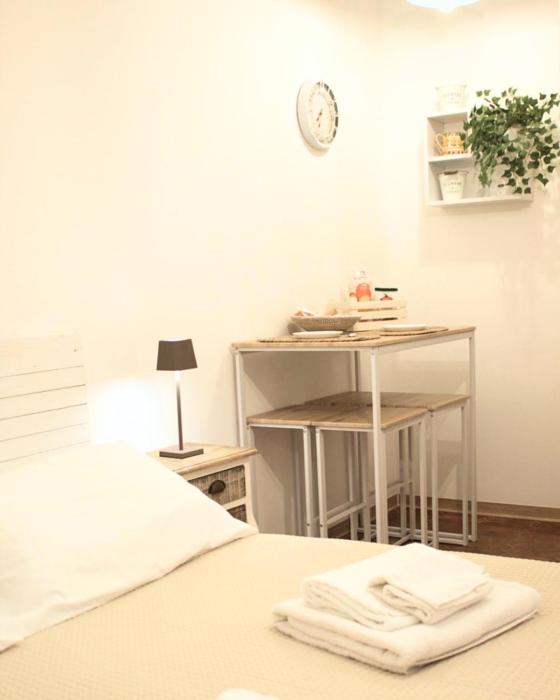 La Petite Room