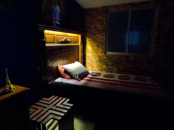 Cómoda habitación para descanso, La casa del artista