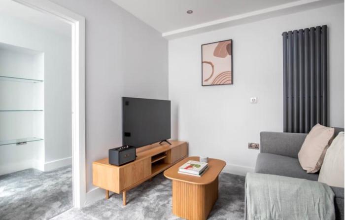 Cosy One-Bedroom Retreat in Central Marylebone