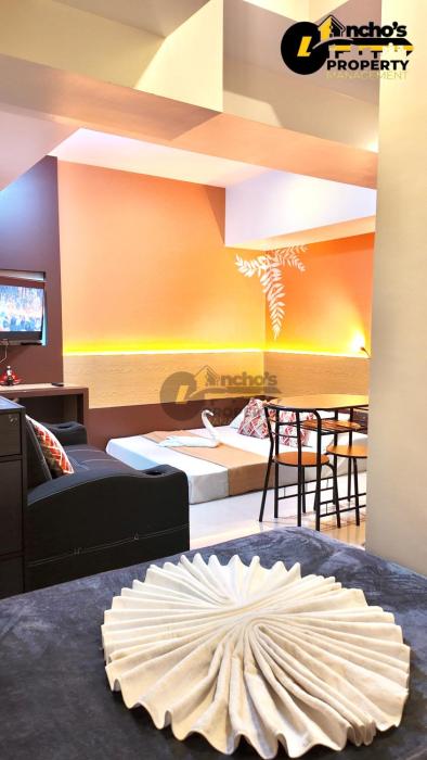 Horizons 101 Corner Unit Premium Studio