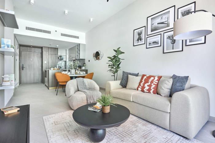 Frank Porter - Stonehenge Residences