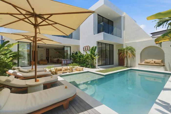 Luxe 4BR Villa Sunken Lounge Pool & Bathtub